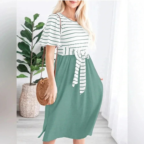 Striped Tie Waist Pockets Casual Swing Midi Dress NWT size M - Picture 3 of 4